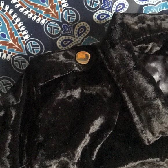 Rue21 black velvet jacket medium NWT - Picture 4 of 5